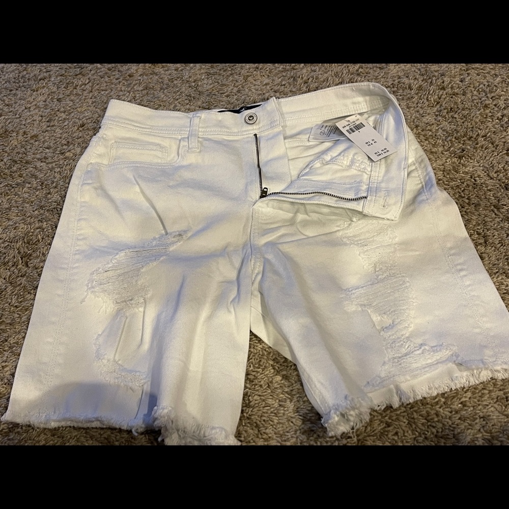 BRAND NEW HOLLISTER ULTRA HIGH-RISE DAD SHORT